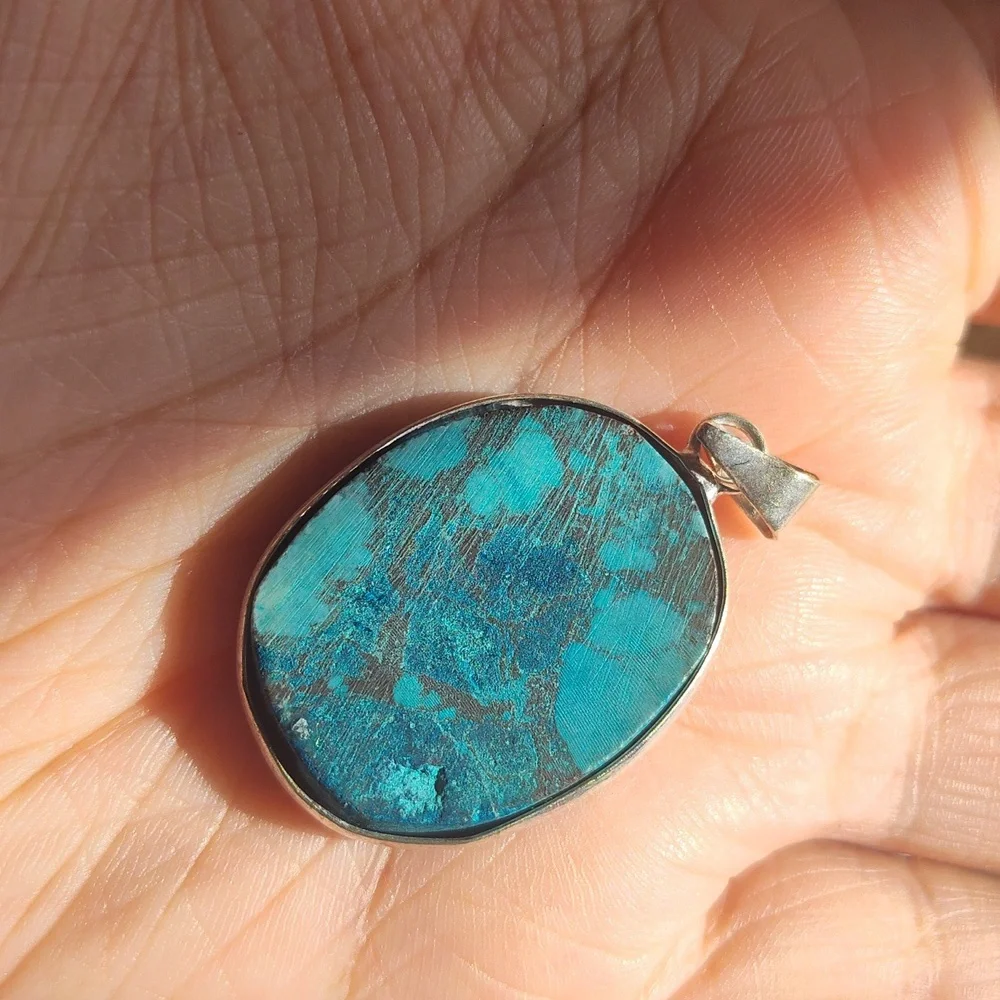 Spiderweb Turquoise Silver Plated Stone Necklace Pendant - Picture 3 of 4